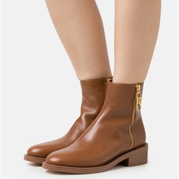 Regan leather boots with MK slider Color: Luggage size 7 Women fall winter boots - Picture 11 of 13